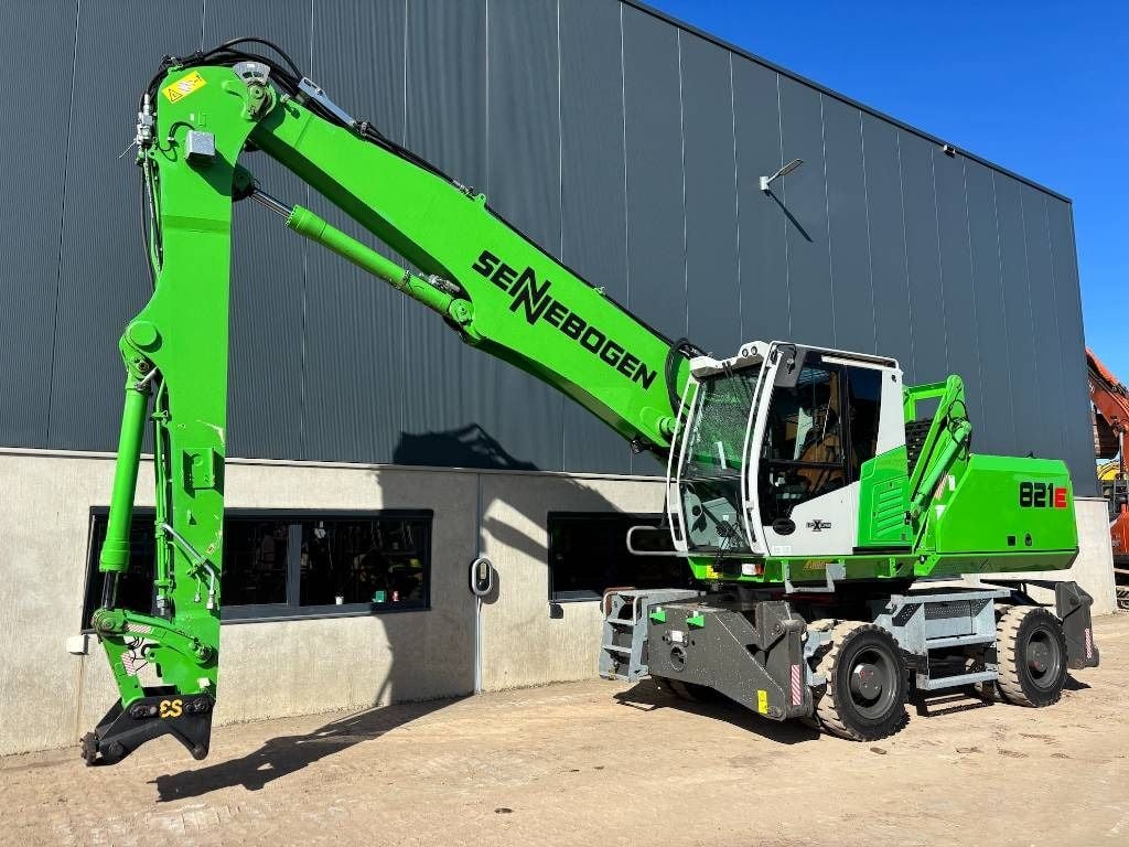 2021 Sennebogen 821E material handler side view