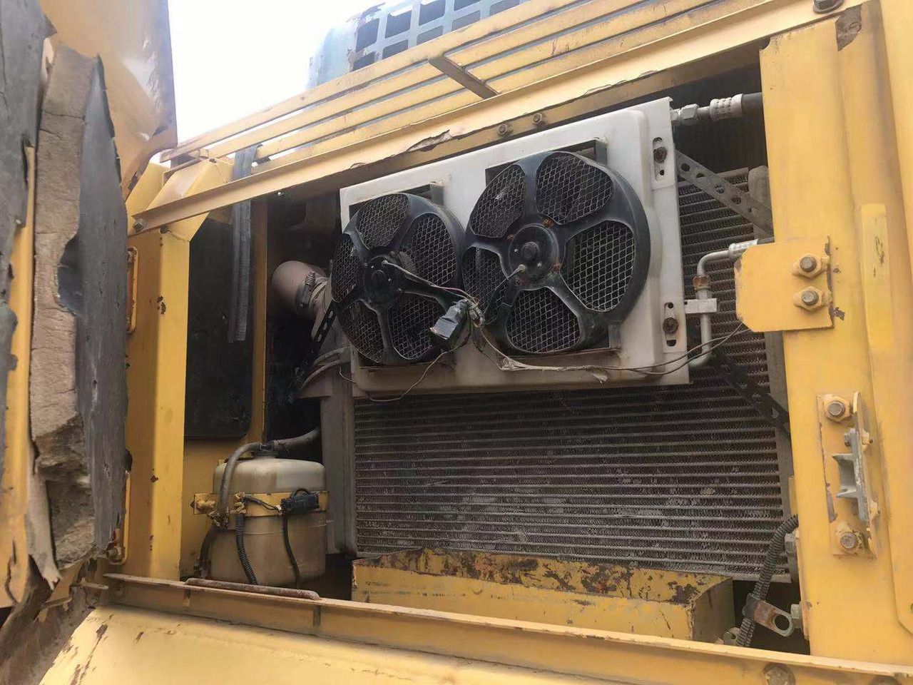 2017 Komatsu PC350-7 crawler excavator engine compartment view