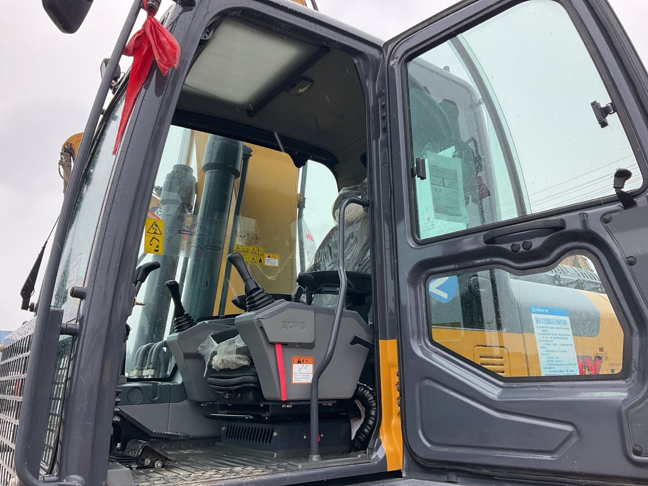 2022 XCMG XE245DK crawler excavator cab interior view