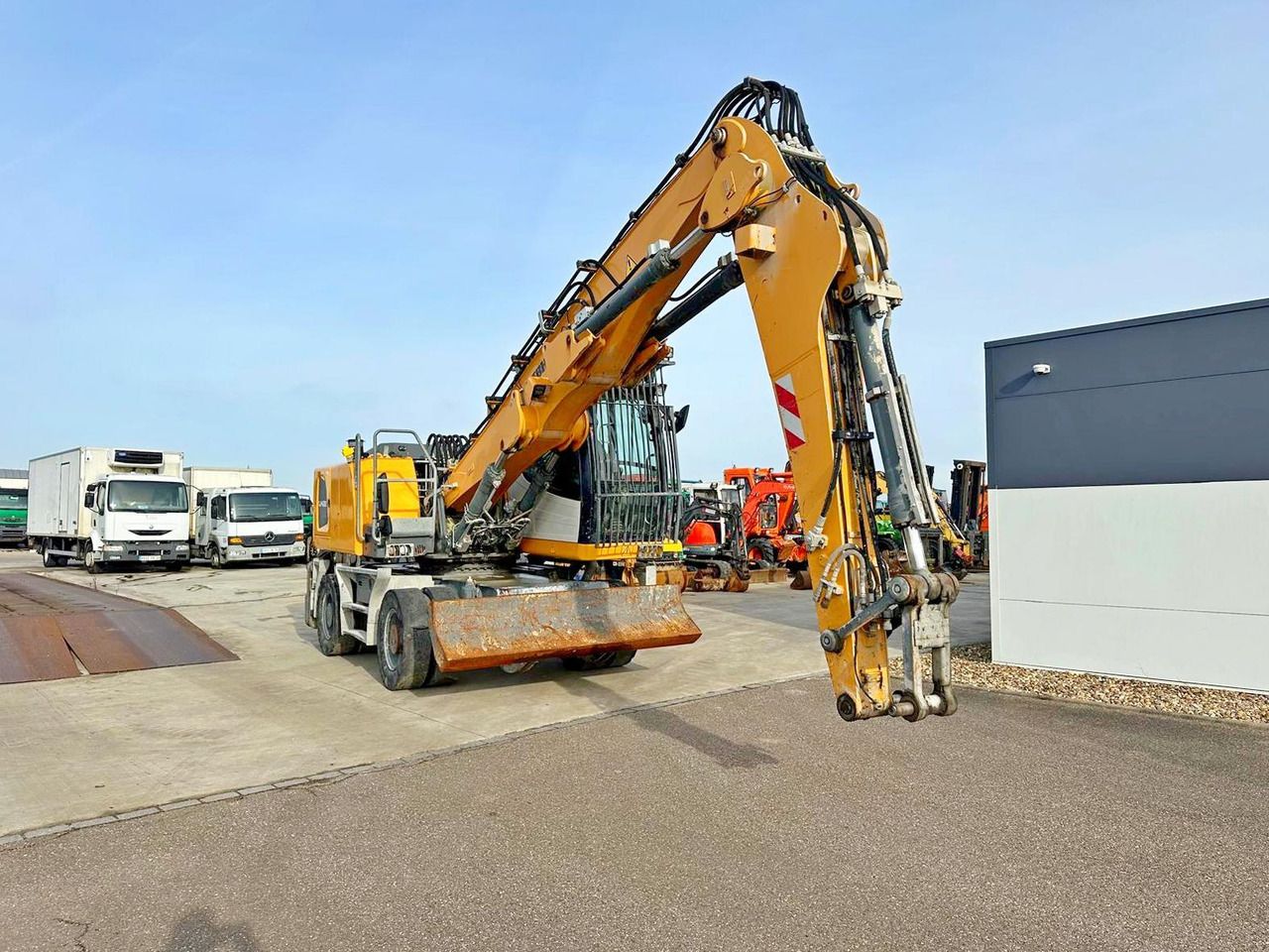 2015 Liebherr LH22 M wheel excavator, front three-quarter view