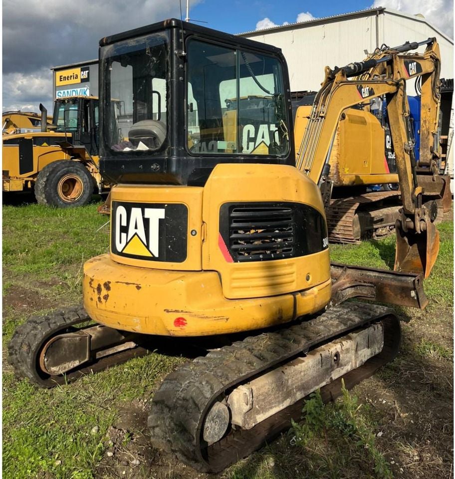 2011 Caterpillar 304DCR crawler excavator, front three-quarter view