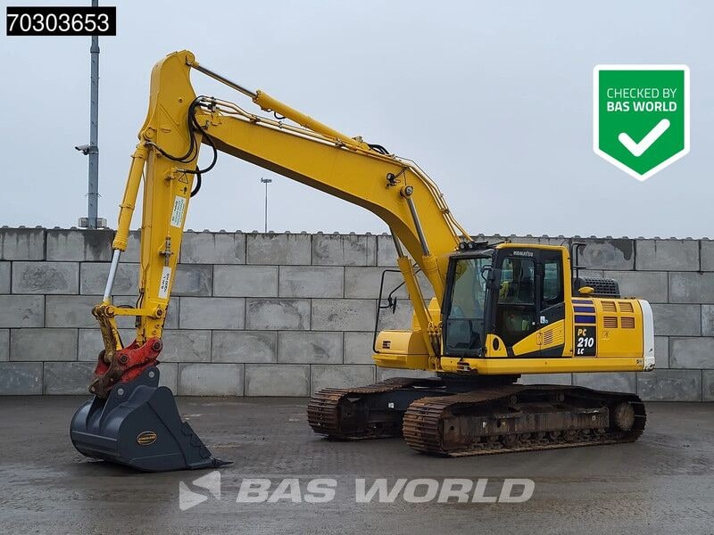 2021 Komatsu PC210LC-11 crawler excavator side view