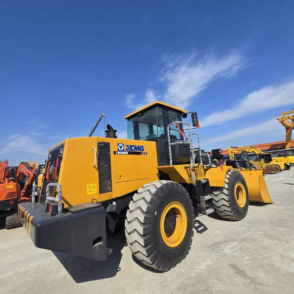 2023 XCMG LW500HV wheel loader, rear three-quarter view 2023 XCMG LW500HV wheel loader, rear three-quarter view