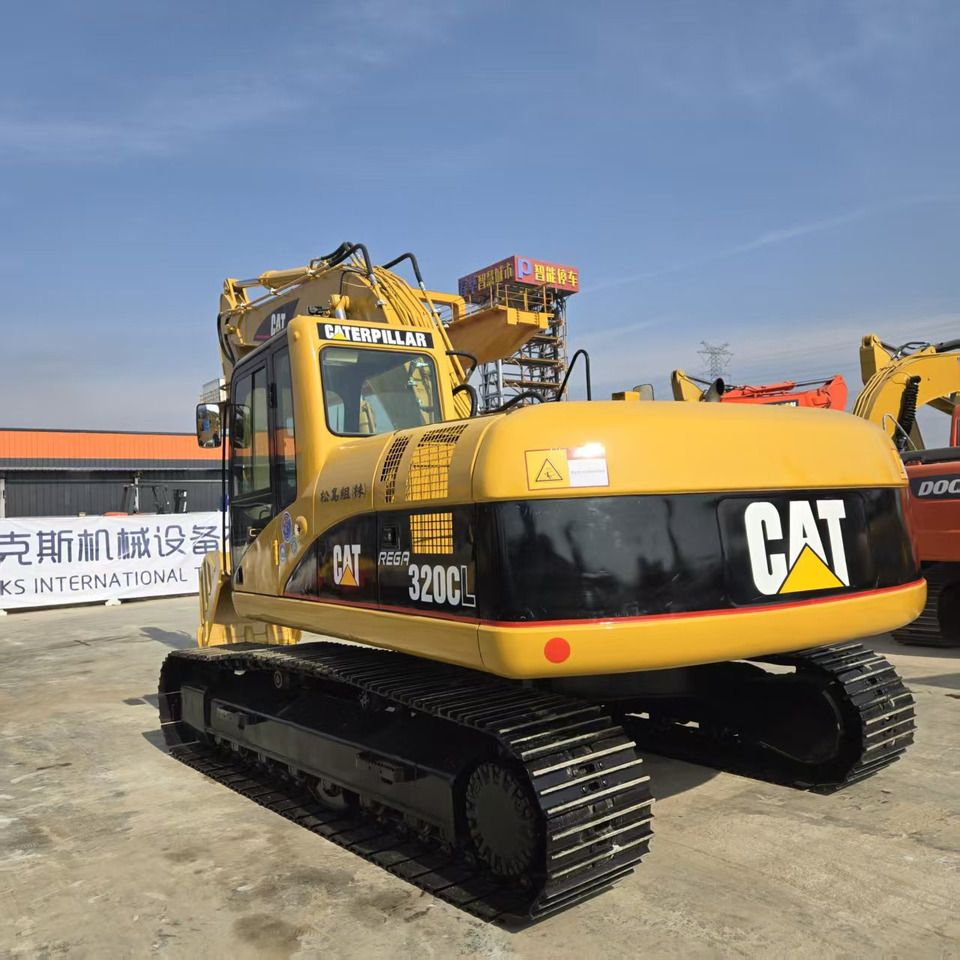 2008 Caterpillar 320CL crawler excavator, rear three-quarter view