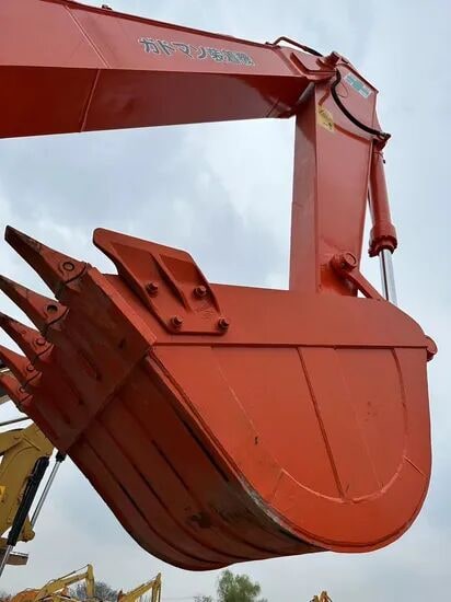 Hitachi ZX200 Crawler Excavator Hitachi ZX200 Crawler Excavator