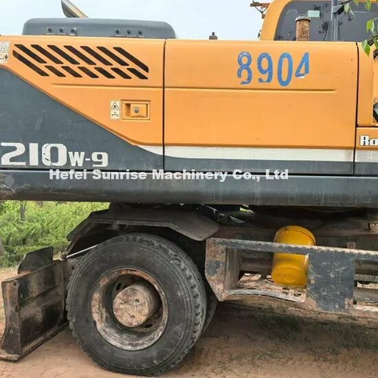 Hyundai R210W-9 Wheel Excavator