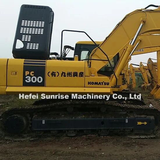Komatsu PC300 Wheel Excavator