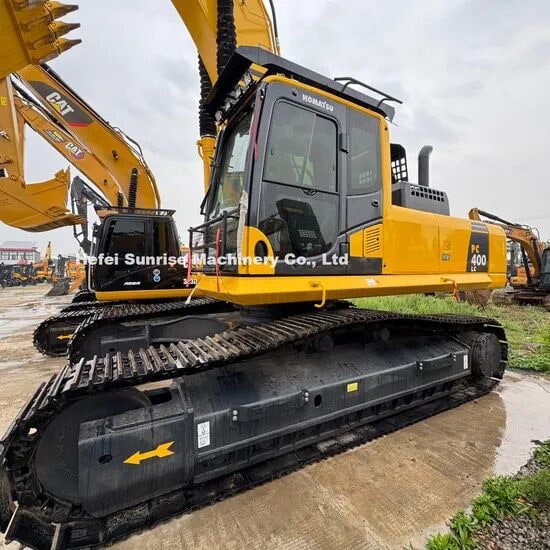 Komatsu PC400-8 Wheel Excavator