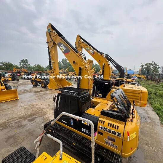 Komatsu PC400-8 Wheel Excavator