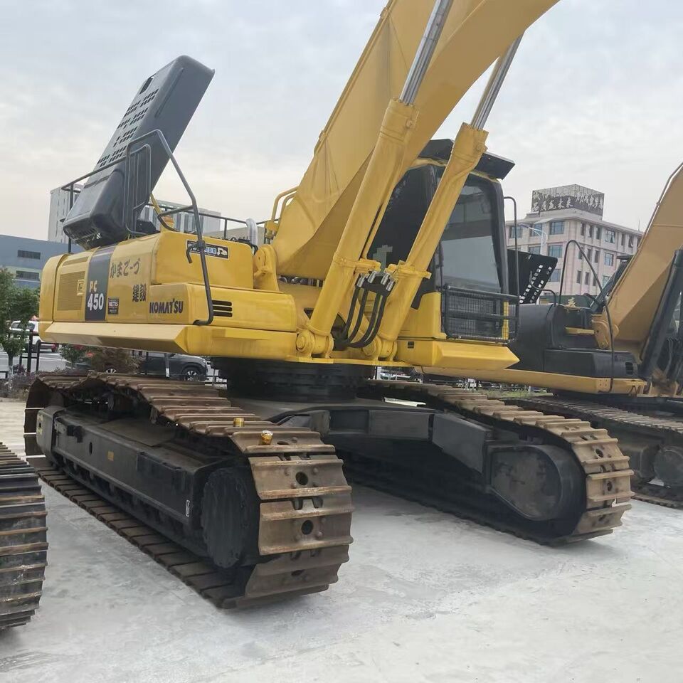 Komatsu PC450 Crawler Excavator Komatsu PC450 Crawler Excavator