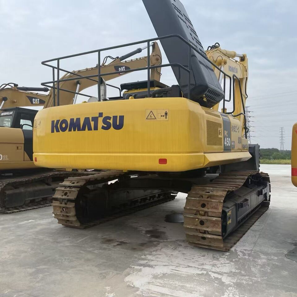 Komatsu PC450 Crawler Excavator Komatsu PC450 Crawler Excavator