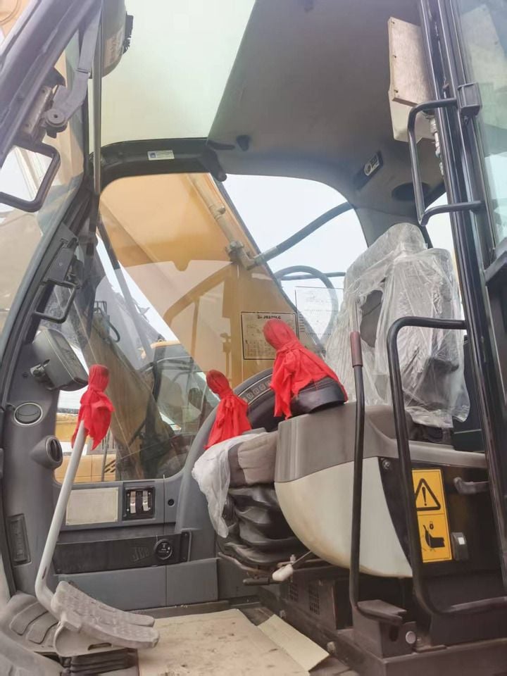 New 2015 JCB JS220LC Crawler Excavator New 2015 JCB JS220LC Crawler Excavator