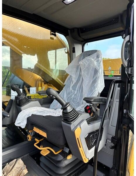 New 2022 Caterpillar 395 Crawler Excavator