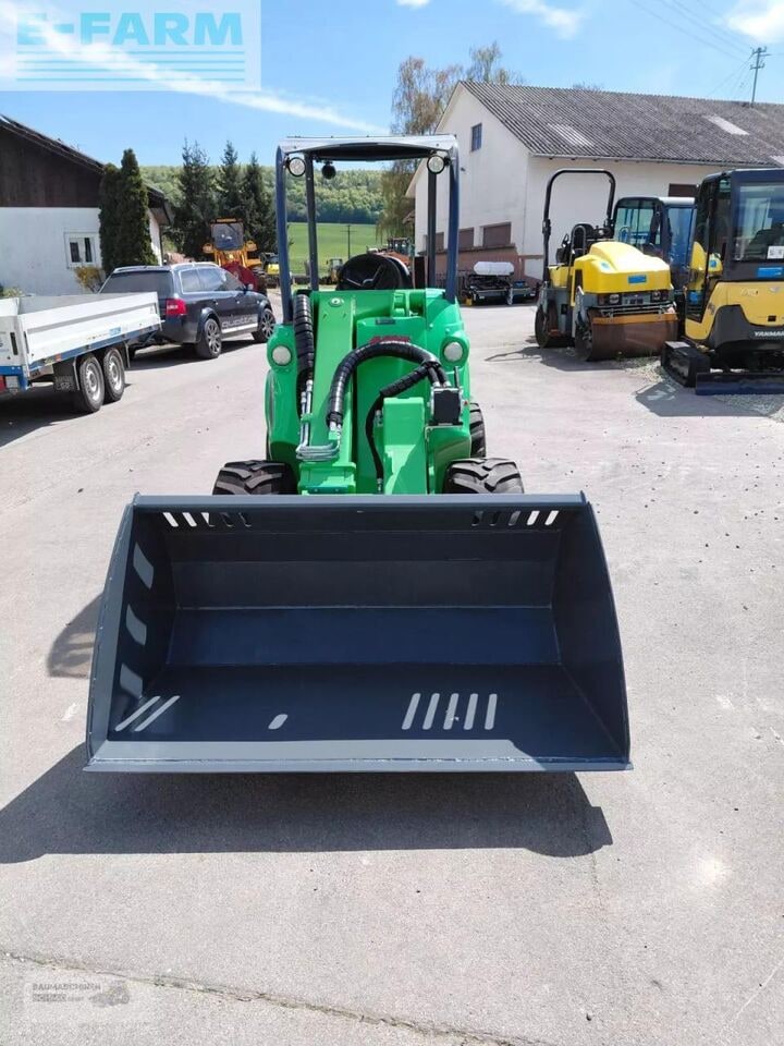 New 2023 Avant 735 Mini Excavator New 2023 Avant 735 Mini Excavator