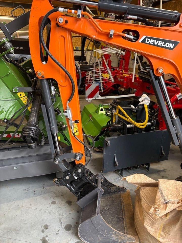 New 2025 Develon DX 19 Z-7 Mini Excavator