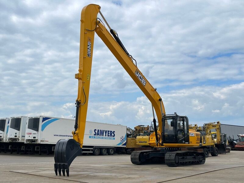 New 2025 JCB 245HD LR Crawler Excavator