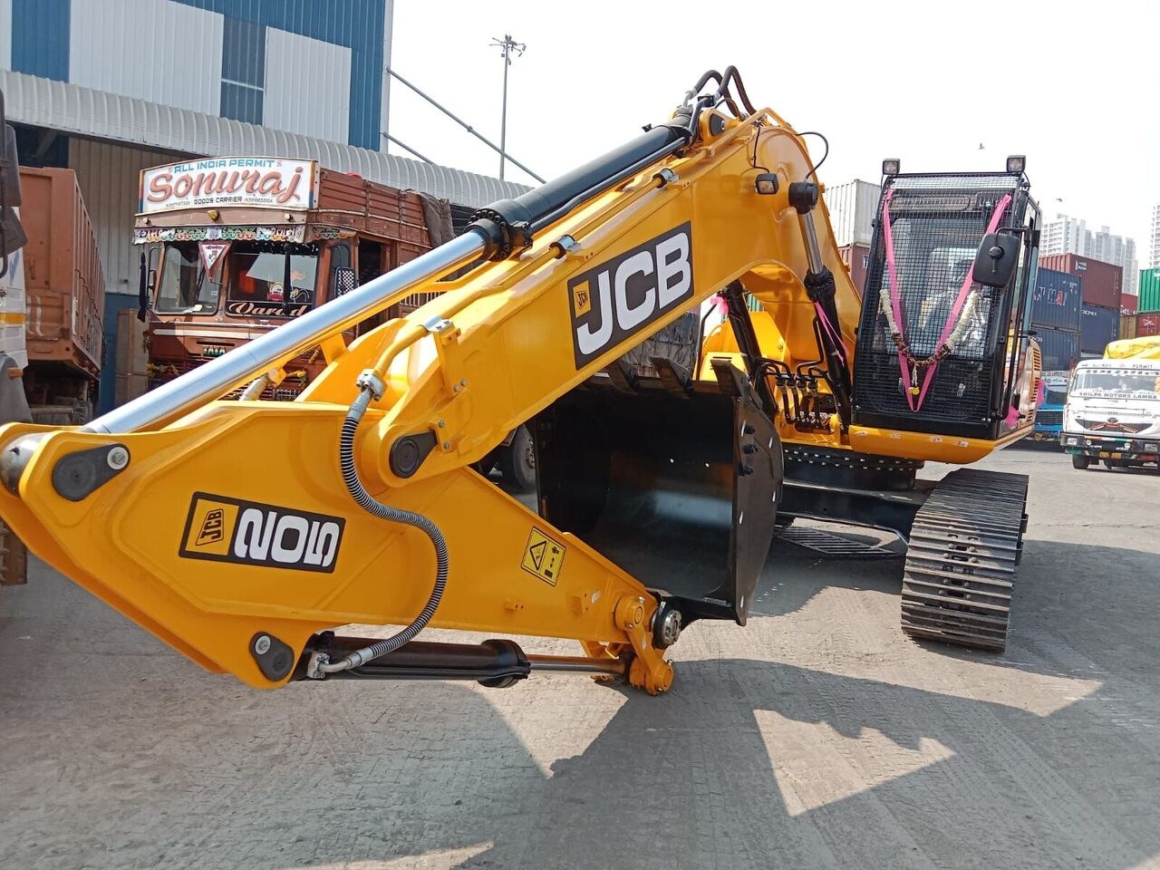 New 2025 JCB JS200 Crawler Excavator New 2025 JCB JS200 Crawler Excavator