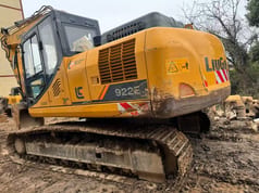 2020 LiuGong CLG922E crawler excavator, rear three-quarter view