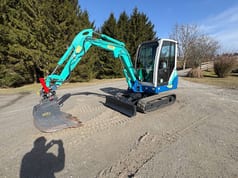 2008 IHI 28N3 excavator, side view 2008 IHI 28N3 excavator, side view