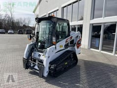 2023 Bobcat T450 E mini excavator, front three-quarter view 2023 Bobcat T450 E mini excavator, front three-quarter view