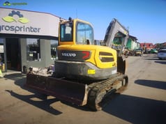 2016 Volvo ECR88D mini excavator, front three-quarter view