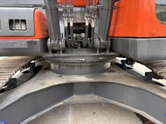 2019 Doosan DX225LCA crawler excavator swing bearing view