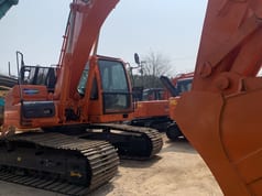 2016 Doosan DX225LC crawler excavator, side view