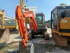 2016 Hitachi ZX40U crawler excavator, front view