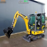 2025 XCMG XE20E mini excavator, front three-quarter view