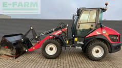 2023 Yanmar V7-HW wheel loader side view 2023 Yanmar V7-HW wheel loader side view