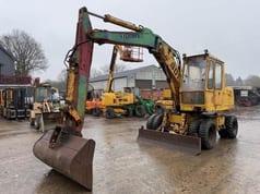 1979 Liebherr A 901 wheel excavator, front three-quarter view 1979 Liebherr A 901 wheel excavator, front three-quarter view
