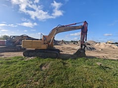 2004 Hyundai R210LC-7 crawler excavator, side profile view