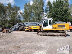 2012 Liebherr R934C NLC crawler excavator side view