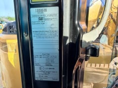 2015 Caterpillar 320EL Crawler Excavator