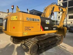 2016 Caterpillar 320D2 Crawler Excavator