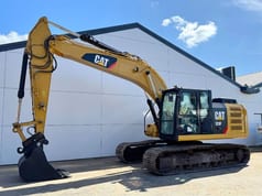 2017 Caterpillar 320FL Crawler Excavator