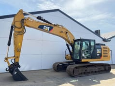 2017 Caterpillar 320FL Crawler Excavator
