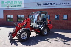 2017 Weidemann 2070CX LP wheel loader, side view 2017 Weidemann 2070CX LP wheel loader, side view