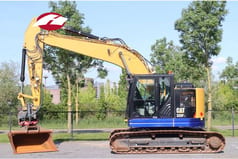 2018 Caterpillar 325FL Crawler Excavator