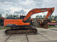 2019 Doosan DX235LC Crawler Excavator