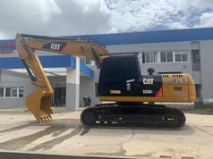 2020 Caterpillar 320D2 L crawler excavator, side view