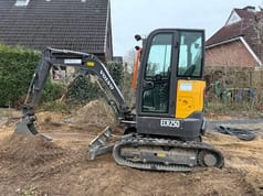 2022 Volvo ECR25D Mini Excavator 2022 Volvo ECR25D Mini Excavator