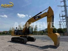 2025 Caterpillar 320D2 crawler excavator, side profile view 2025 Caterpillar 320D2 crawler excavator, side profile view