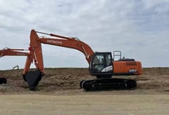 2025 Hitachi Zaxis 250 crawler excavator side view 2025 Hitachi Zaxis 250 crawler excavator side view