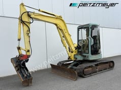 1999 Yanmar VIO50V mini excavator, side view
