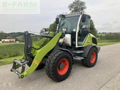 2022 Claas TORION 639 wheel loader, front three-quarter view 2022 Claas TORION 639 wheel loader, front three-quarter view