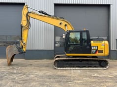 2019 Caterpillar 313FLGC crawler excavator, side view