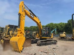 2022 JCB JS220LC crawler excavator, side view