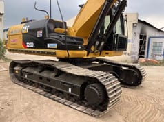 2021 Caterpillar 325DL crawler excavator, side view