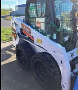 2024 Bobcat S450 skid steer loader side view 2024 Bobcat S450 skid steer loader side view